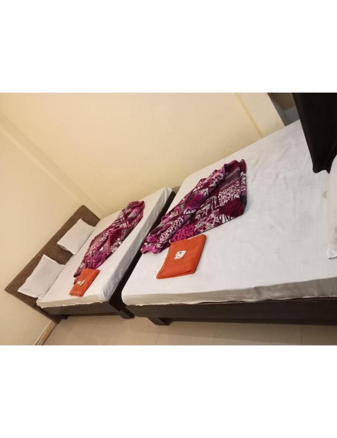 Hotel Mahakal Vishram, Удджайн Екстер'єр фото