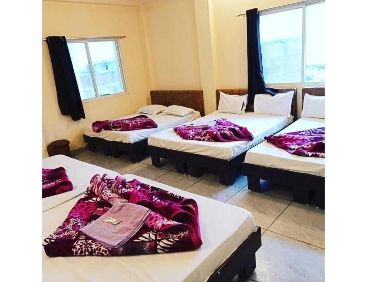 Hotel Mahakal Vishram, Удджайн Екстер'єр фото