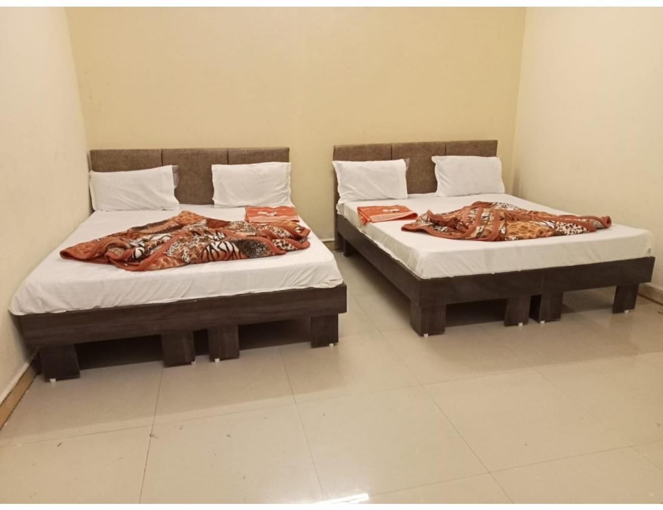 Hotel Mahakal Vishram, Удджайн Екстер'єр фото